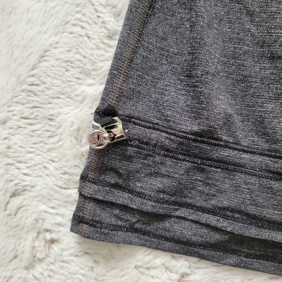 Lululemon Run Back On Track Tank Black Polar Cream Size 4 - Picture 6 of 15